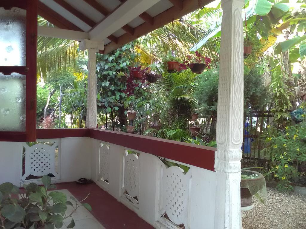 Gem Villa Weligama Exteriör bild