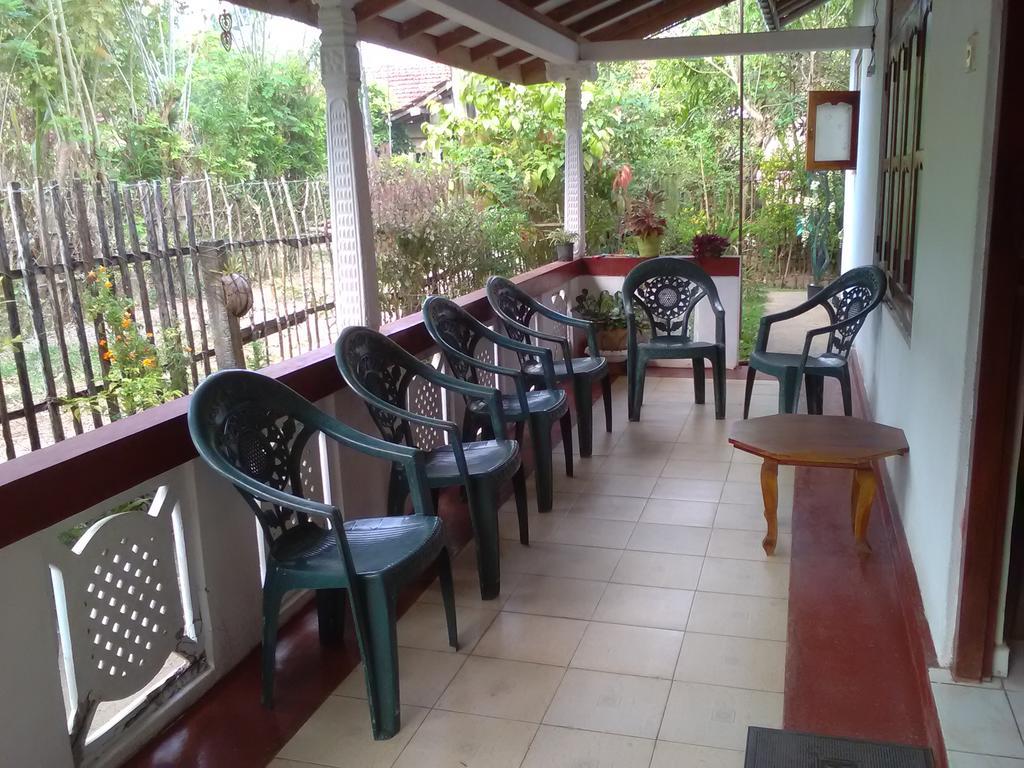 Gem Villa Weligama Exteriör bild